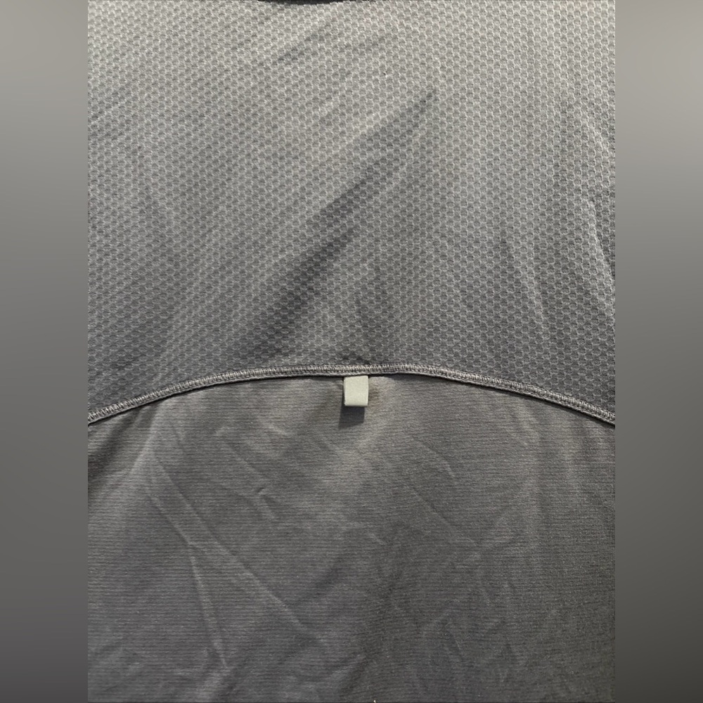 L.L. Bean Women's Gray Short Sleeve Top - Picture 6 of 11